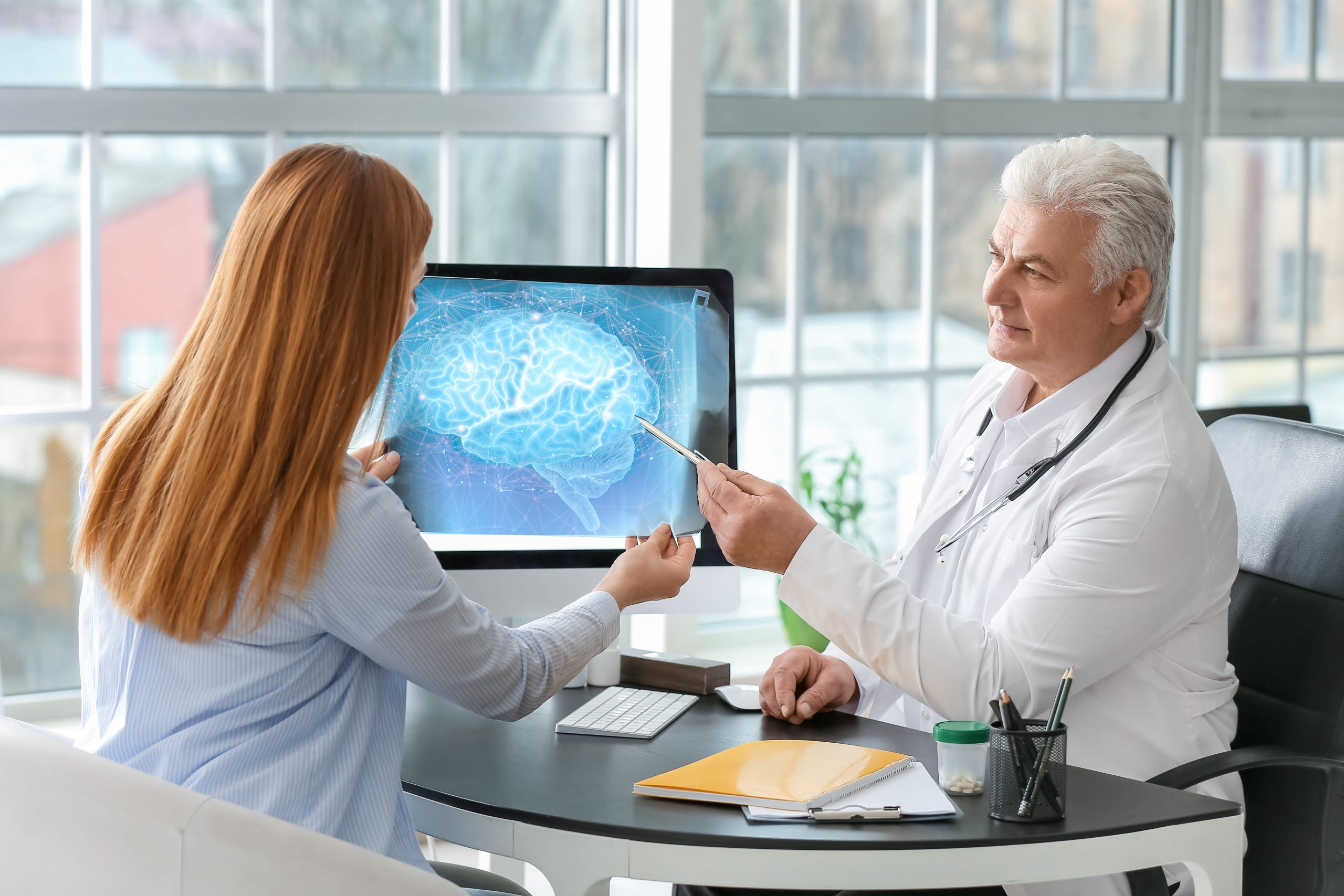 Patient visiting pulmonologist in clinic; Shutterstock ID 2025599156; purchase_order: Limited 1/31/2024; job: ; client: ; other:
